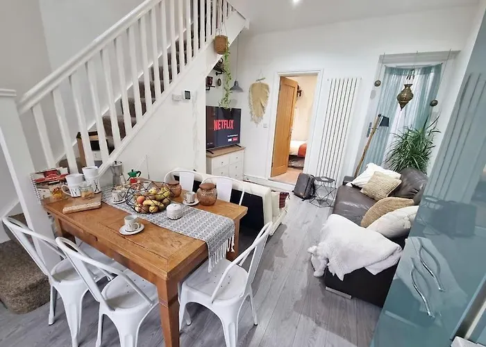 4Bed 3Bath 8Min To London Bridge