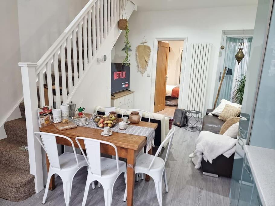 Casa vacanze 4bed 3bath 8min To Bridge