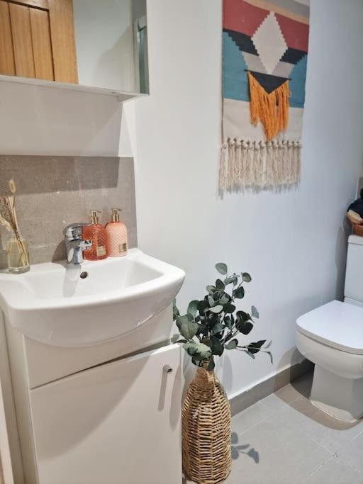 Casa vacanze 4bed 3bath 8min To Bridge *