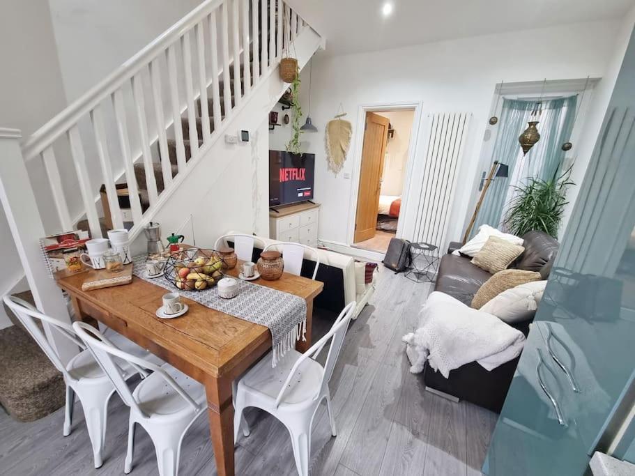 Casa vacanze 4bed 3bath 8min To Bridge Londra